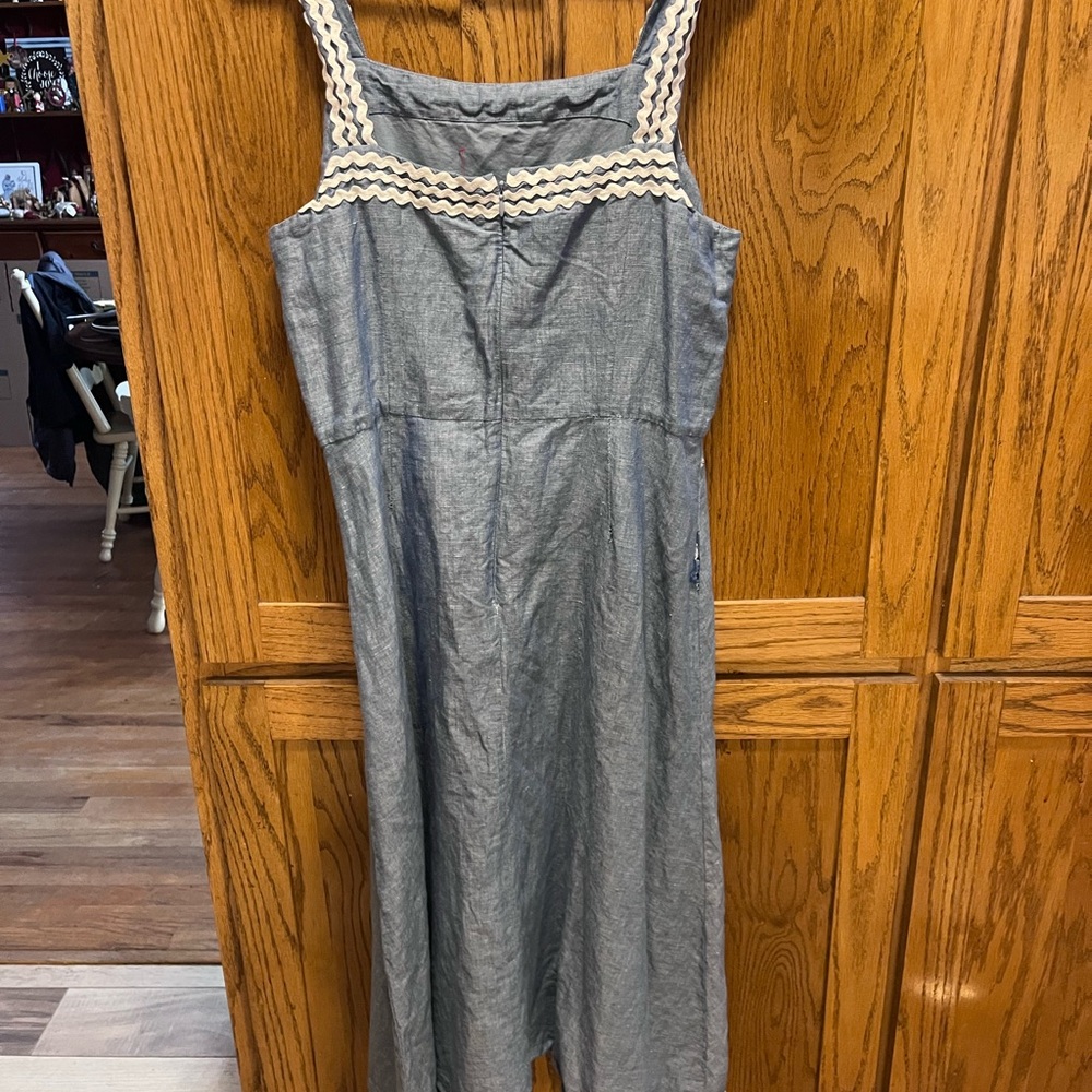 Elegant Denim Sleeveless Dress - Picture 4 of 5